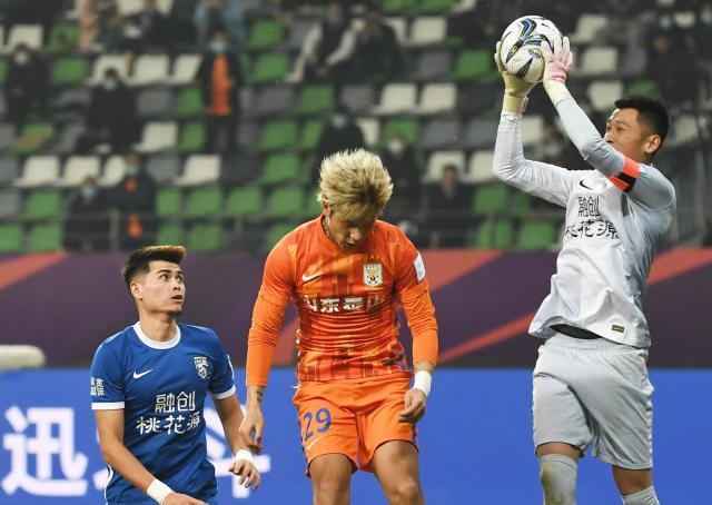 【人物】三镇34岁门将心路：有准备的人盼在武汉退役