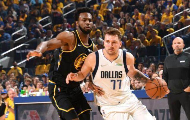 开云下载-0比2落后逆转太阳 独行侠再遇绝境还能重演奇迹？