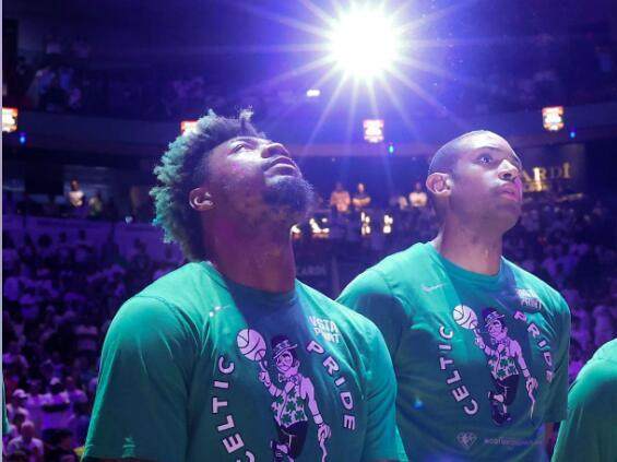 kaiyun-撕破热火联防！绿军家有一宝：35岁霍福德攻防建功