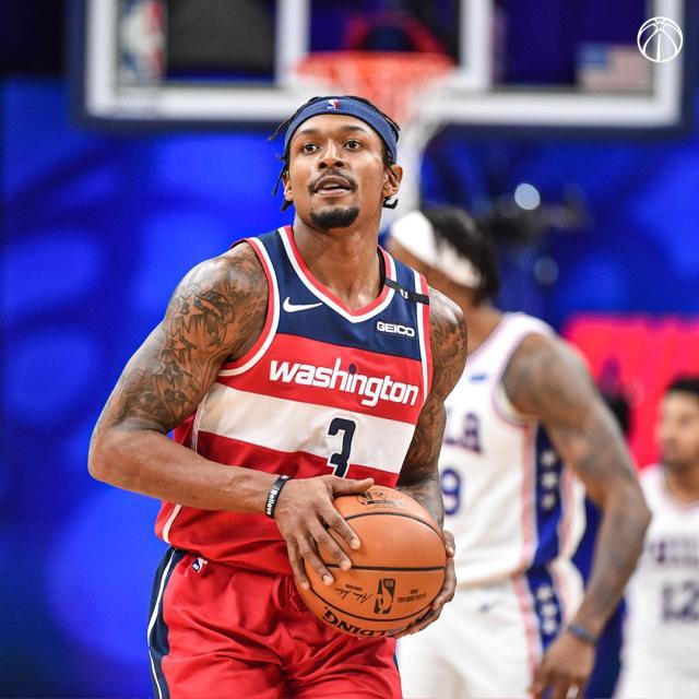 开云体育-防守溃烂比尔60分也难救场：很愤怒 我只想赢球