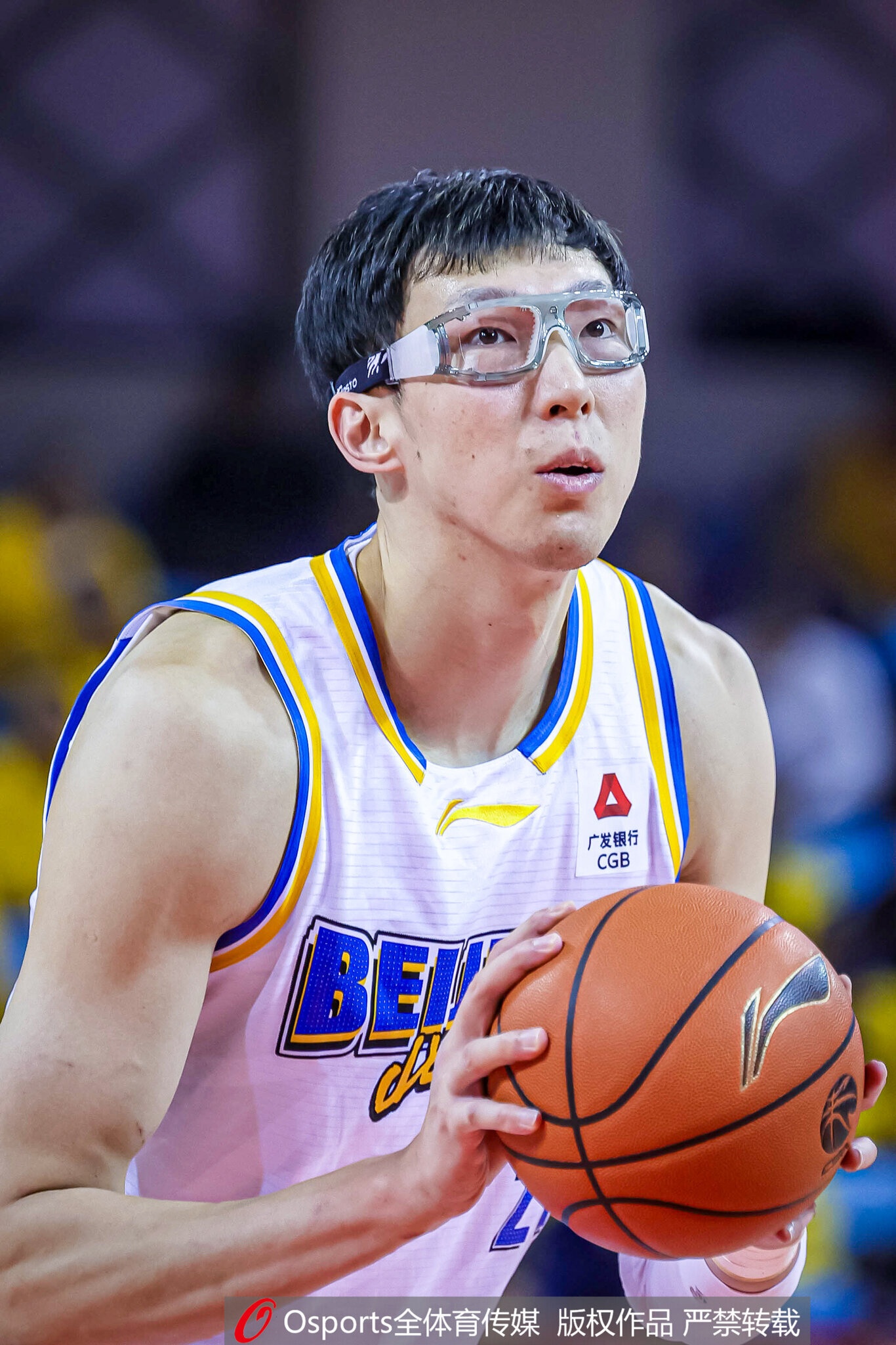 开云APP-状态不佳但好在赢了！周琦7罚1中&amp;运动战3中1 仅得3分9板1帽